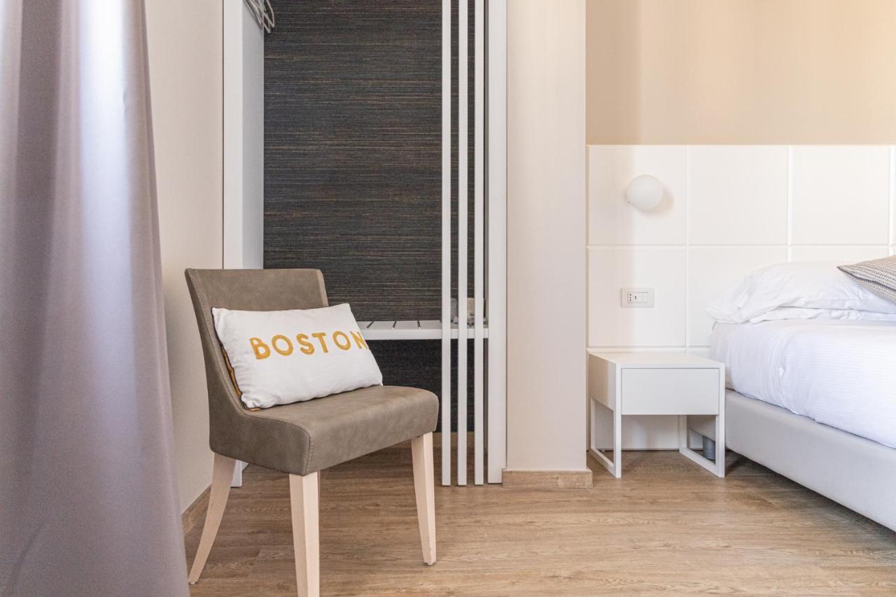 Hotel Boston Bari Esterno foto