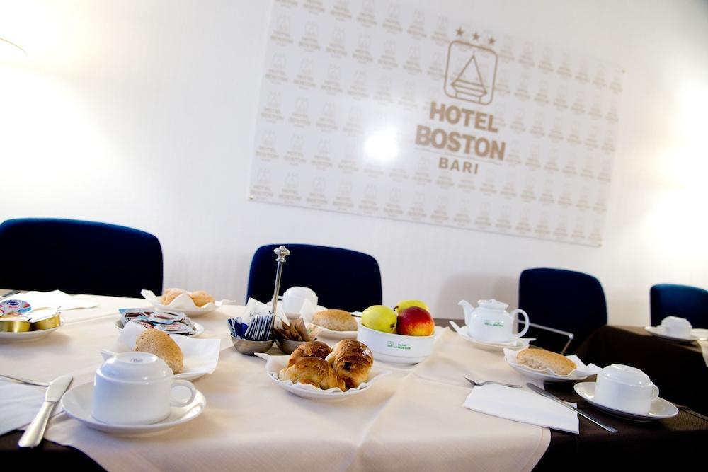 Hotel Boston Bari Esterno foto