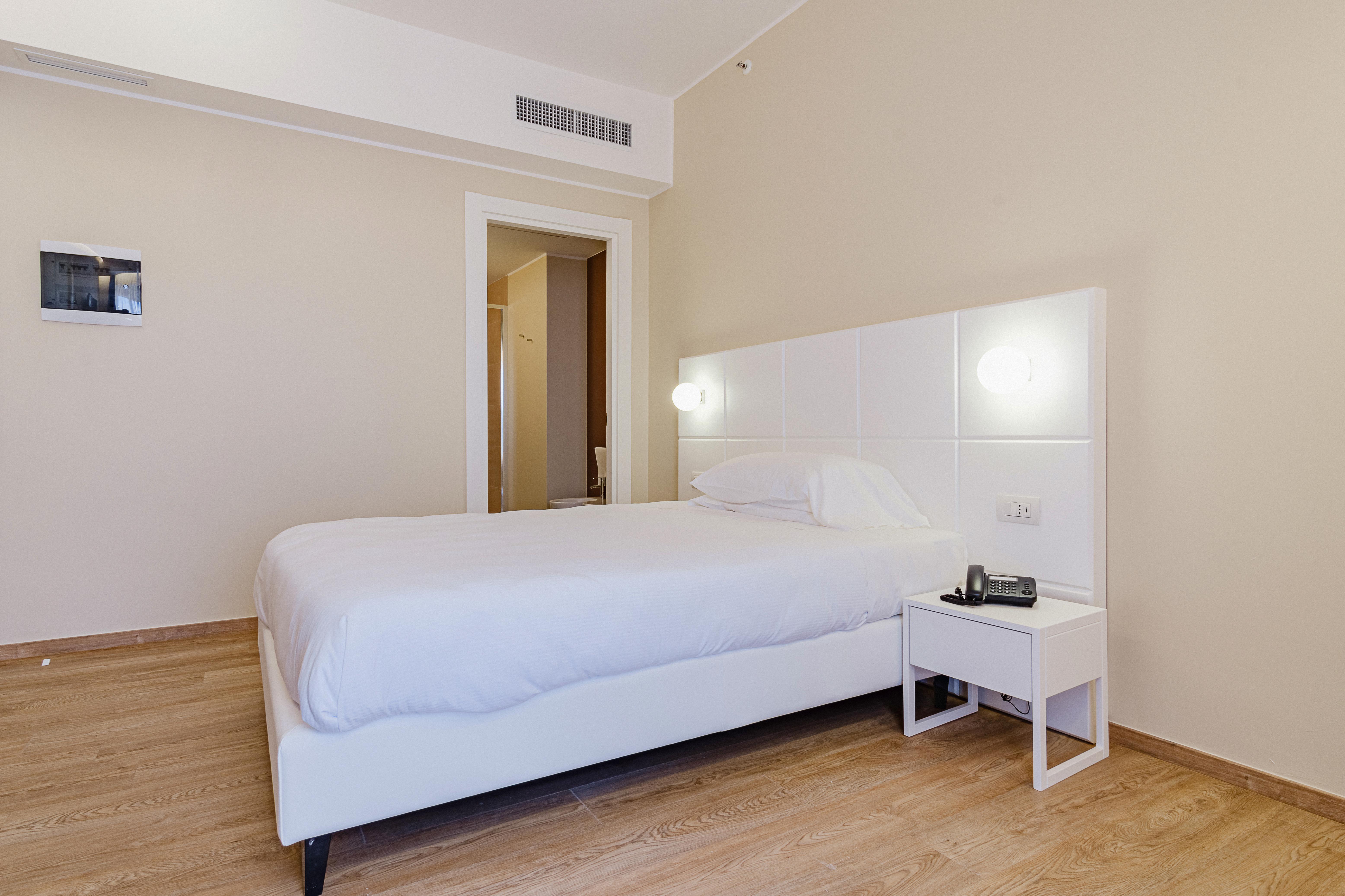 Hotel Boston Bari Esterno foto